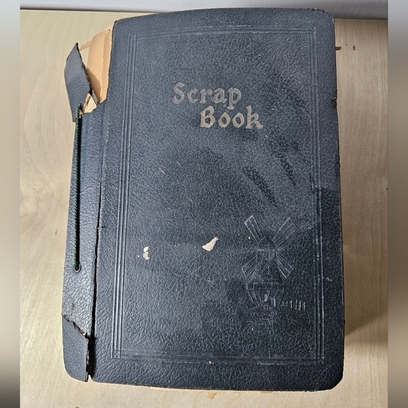 VIntage Chicago Scrape Book